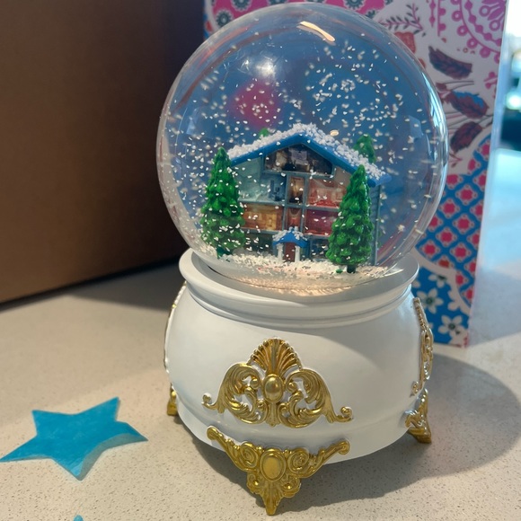 In Hand Taylor Swift Lover Snowglobe Snow Globe Ready to Ship Lover House - Picture 5 of 9